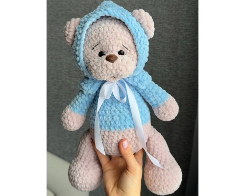 Вʼязаний ведмедик,вʼязана іграшка